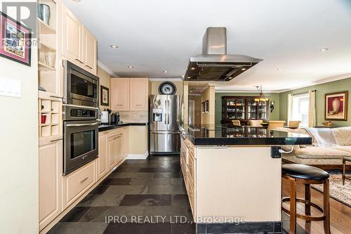 141 Toynbee Trail, Toronto (Guildwood), ON - Indoor Photo Showing Kitchen