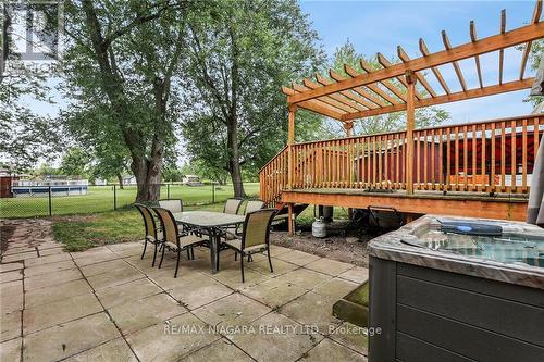 2503 Coral Avenue, Fort Erie, ON - Outdoor With Deck Patio Veranda