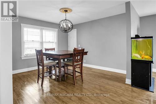 2503 Coral Avenue, Fort Erie, ON - Indoor Photo Showing Dining Room