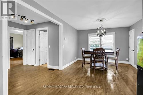 2503 Coral Avenue, Fort Erie (Stevensville), ON - Indoor Photo Showing Dining Room