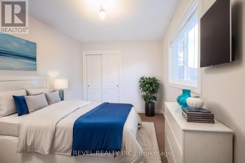 17 Hawthorn Avenue, Thorold, ON - Indoor Photo Showing Bedroom