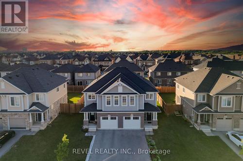 17 Hawthorn Avenue, Thorold, ON - Outdoor With Facade