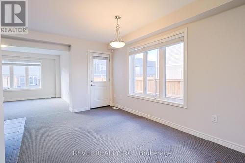 17 Hawthorn Avenue, Thorold, ON - Indoor Photo Showing Other Room