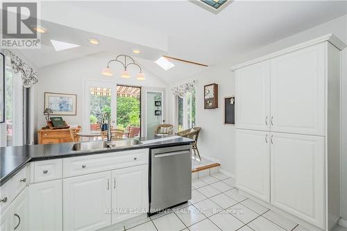 223 Christie Street, Guelph/Eramosa (Rockwood), ON - Indoor Photo Showing Kitchen