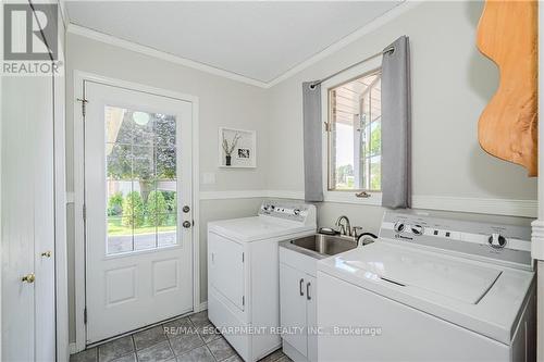 223 Christie Street, Guelph/Eramosa (Rockwood), ON - Indoor Photo Showing Laundry Room