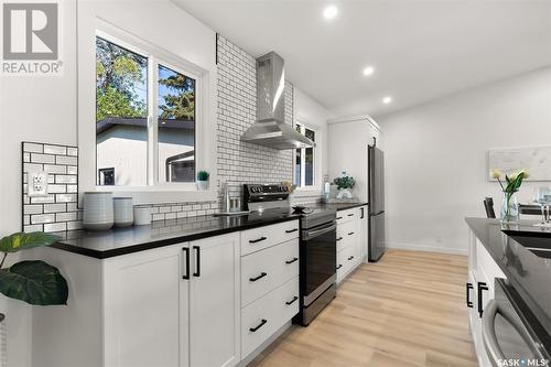 50 Newlands Street, Regina, SK - Indoor Photo Showing Kitchen With Upgraded Kitchen