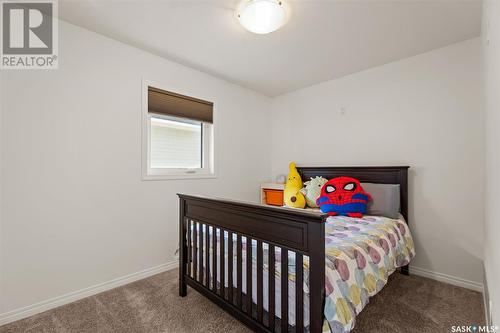 1246 Hargreaves Way, Saskatoon, SK - Indoor Photo Showing Bedroom