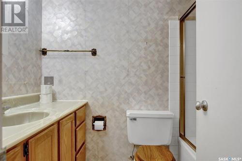 307 4545 Rae Street, Regina, SK - Indoor Photo Showing Bathroom