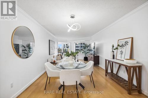 1404 - 33 University Avenue, Toronto (Bay Street Corridor), ON - Indoor Photo Showing Dining Room