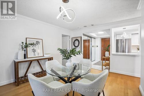 1404 - 33 University Avenue, Toronto (Bay Street Corridor), ON - Indoor Photo Showing Dining Room