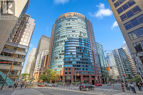 1404 - 33 University Avenue, Toronto (Bay Street Corridor), ON - Outdoor With Facade