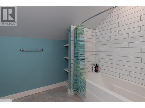 4309 Sparks Street, Terrace, BC - Indoor Photo Showing Bathroom