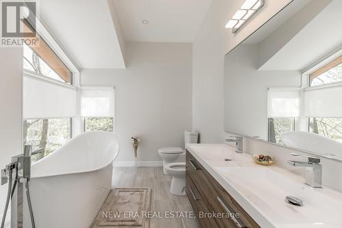 767 Cedarvale Drive, Innisfil, ON - Indoor Photo Showing Bathroom