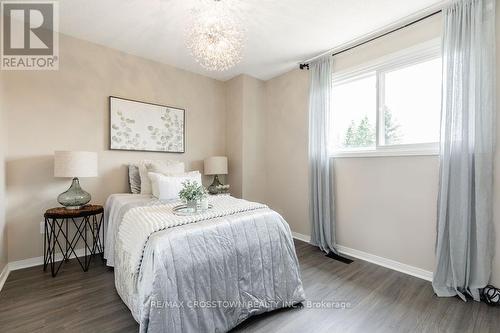 987 Garden Avenue, Innisfil (Alcona), ON - Indoor Photo Showing Bedroom