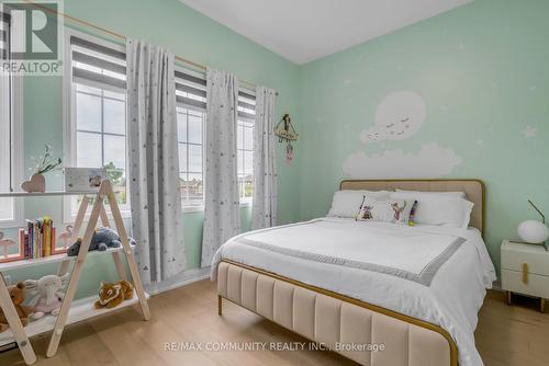 33 Umbria Crescent, Vaughan (West Woodbridge), ON - Indoor Photo Showing Bedroom