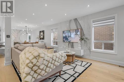 33 Umbria Crescent, Vaughan (West Woodbridge), ON - Indoor