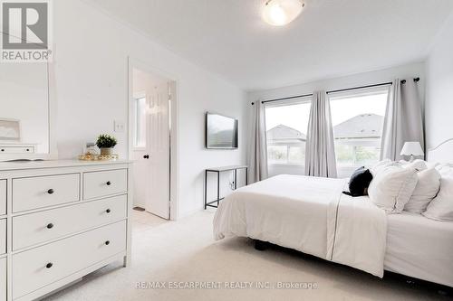 5647 Stella Lane, Burlington (Appleby), ON - Indoor Photo Showing Bedroom