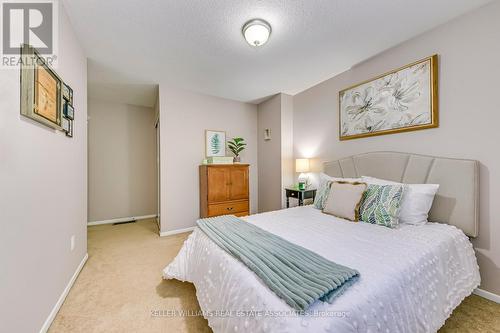 4 - 357 Ontario Street N, Milton (Dorset Park), ON - Indoor Photo Showing Bedroom