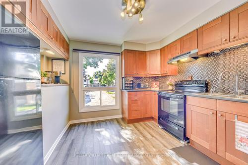 4 - 357 Ontario Street N, Milton (Dorset Park), ON - Indoor Photo Showing Kitchen