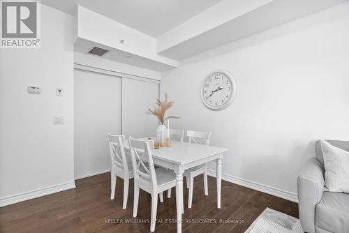 307 - 215 Broadway Street, Mississauga, ON - Indoor Photo Showing Dining Room