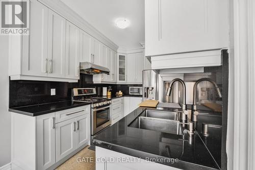 28 Franktown Drive N, Brampton (Bram East), ON - Indoor Photo Showing Kitchen With Double Sink With Upgraded Kitchen