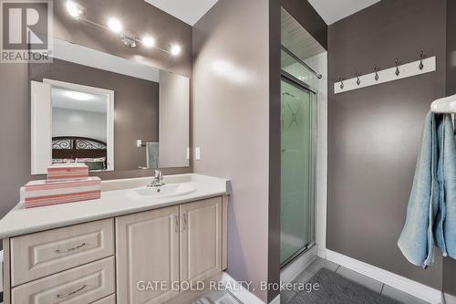 28 Franktown Drive N, Brampton (Bram East), ON - Indoor Photo Showing Bathroom