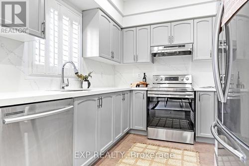 183 Featherstone Road, Milton (Dempsey), ON - Indoor Photo Showing Kitchen