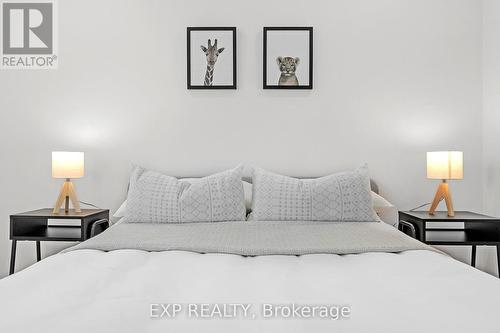 183 Featherstone Road, Milton (Dempsey), ON - Indoor Photo Showing Bedroom