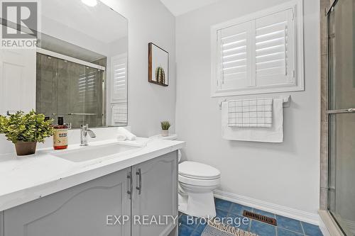 183 Featherstone Road, Milton (Dempsey), ON - Indoor Photo Showing Bathroom