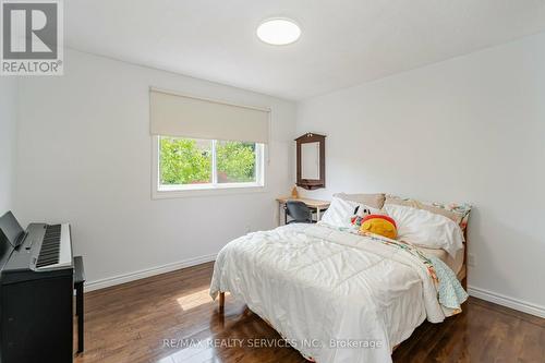 46 Royal Palm Drive, Brampton, ON - Indoor Photo Showing Bedroom