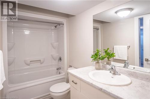 Lower Unit 4 pc Bath - 403 Normanton Street, Port Elgin, ON - Indoor Photo Showing Bathroom