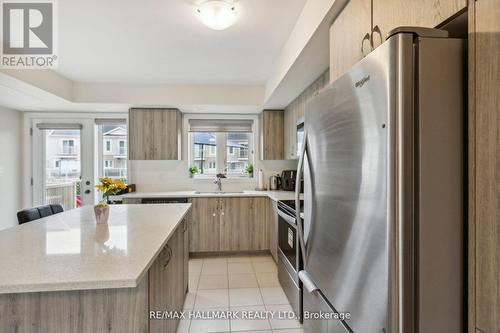 216 Law Drive, Guelph (Grange Hill East), ON - Indoor Photo Showing Kitchen With Stainless Steel Kitchen