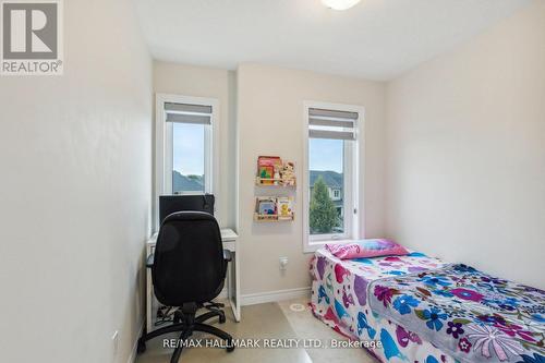 216 Law Drive, Guelph, ON - Indoor Photo Showing Bedroom