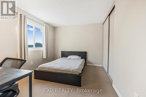 88 Rand Street, Hamilton (Stoney Creek Mountain), ON - Indoor Photo Showing Bedroom