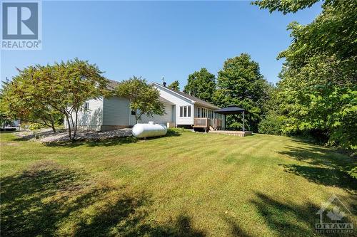 304 Cedar Crest Drive, Carleton Place, ON - Outdoor