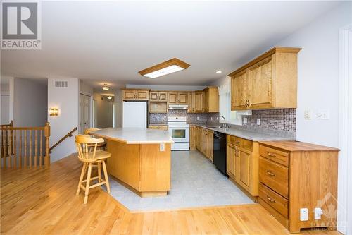 304 Cedar Crest Drive, Carleton Place, ON - Indoor Photo Showing Kitchen