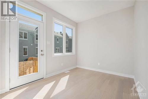 98 Pizzicato Street, Ottawa, ON - Indoor Photo Showing Other Room