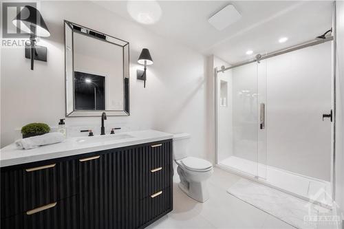 31 Conch Way, Manotick, ON - Indoor Photo Showing Bathroom