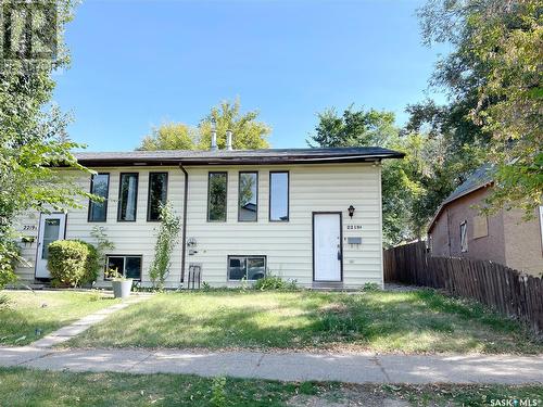 2219B Coy Avenue, Saskatoon, SK - Outdoor