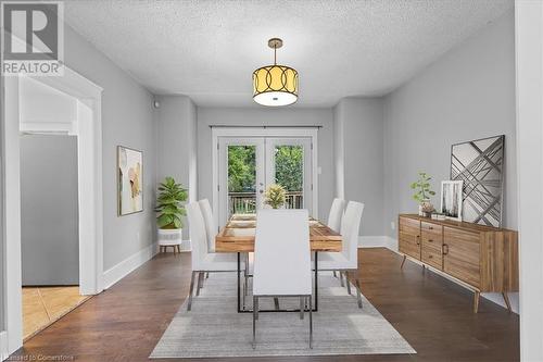 12 Onward Avenue, Kitchener, ON - Indoor Photo Showing Dining Room