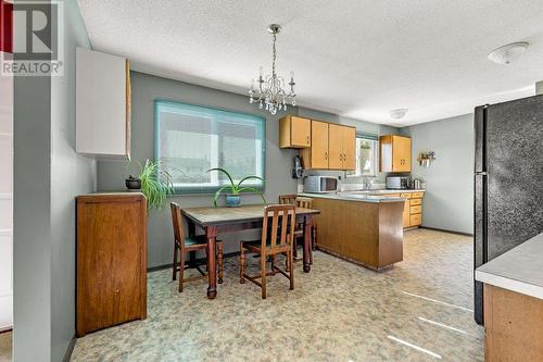 220 Adventure Road, Kelowna, BC - Indoor