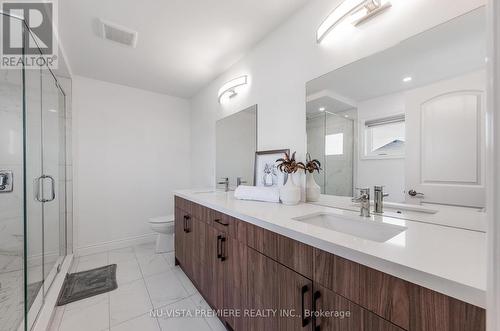 1464 Medway Park Drive, London, ON - Indoor Photo Showing Bathroom