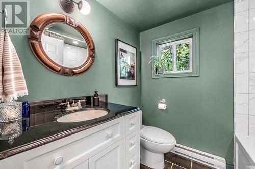 42 Alexander Street, St. John'S, NL - Indoor Photo Showing Bathroom