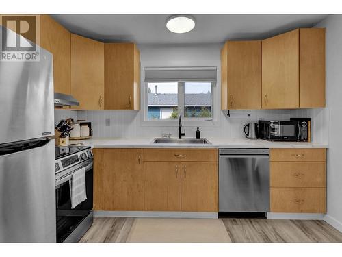 7713 Loyola Drive, Prince George, BC - Indoor Photo Showing Kitchen