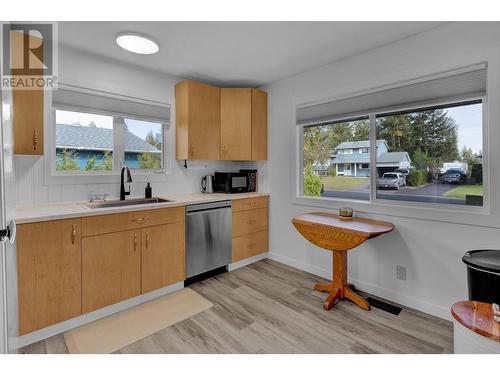 7713 Loyola Drive, Prince George, BC - Indoor Photo Showing Kitchen