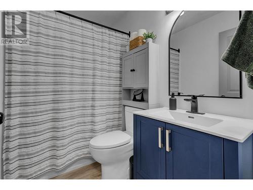 7713 Loyola Drive, Prince George, BC - Indoor Photo Showing Bathroom