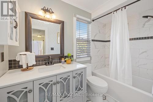 52 Penfound Drive, Clarington (Bowmanville), ON - Indoor Photo Showing Bathroom