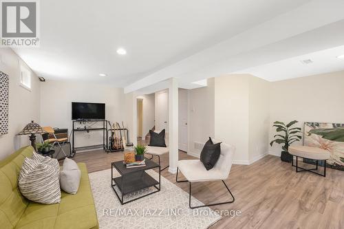 52 Penfound Drive, Clarington (Bowmanville), ON - Indoor Photo Showing Living Room