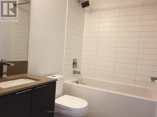 5108 - 181 Dundas Street E, Toronto, ON - Indoor Photo Showing Bathroom