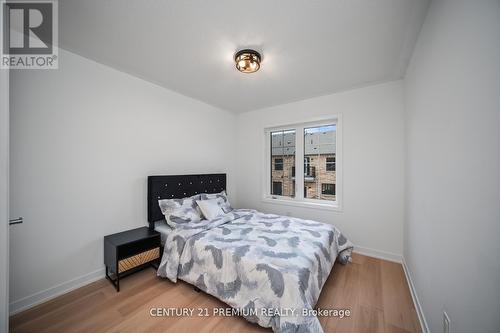 16 Calloway Way, Whitby (Downtown Whitby), ON - Indoor Photo Showing Bedroom